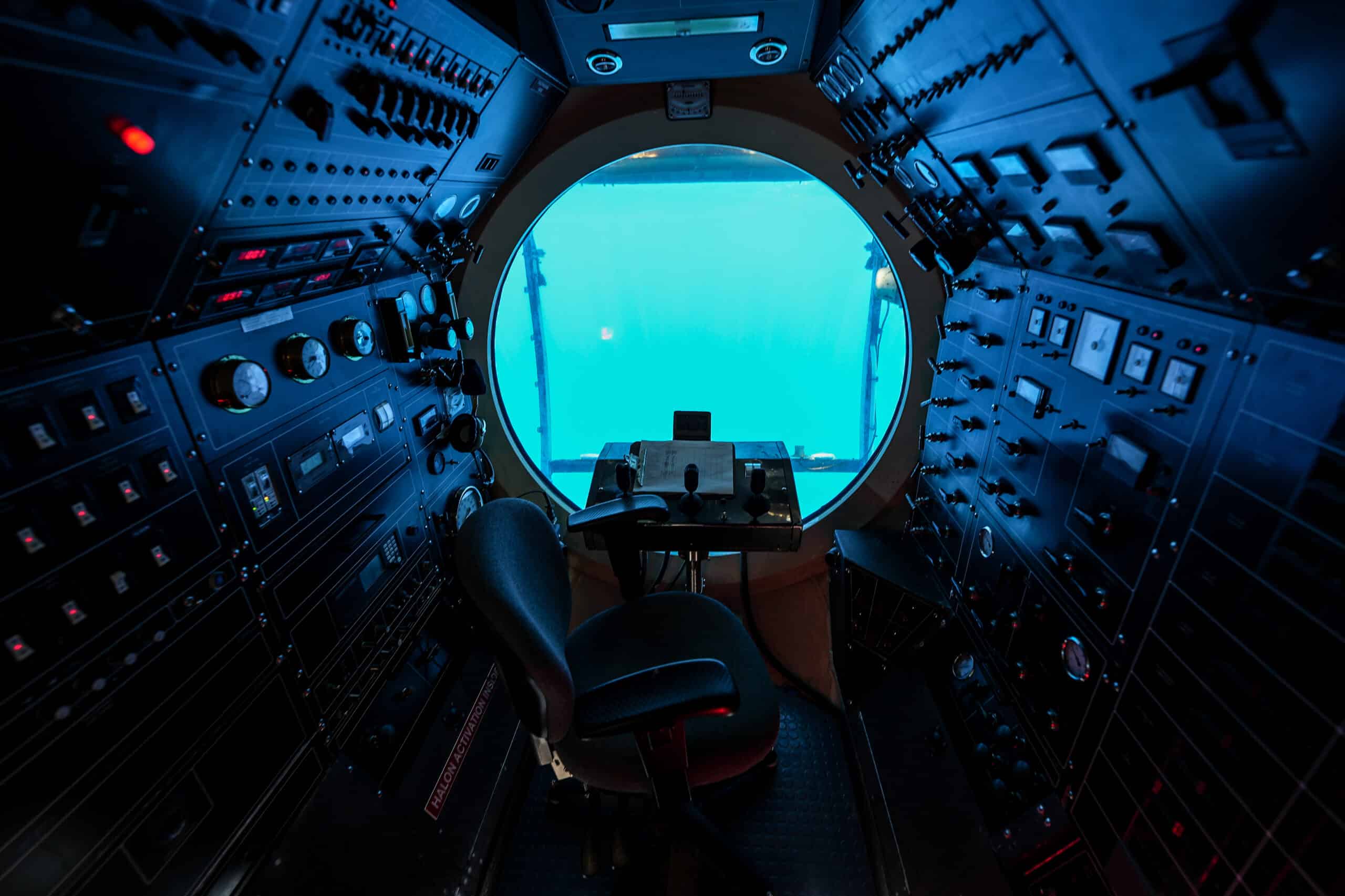 Aboard a Submarine to Explore a Living Cell